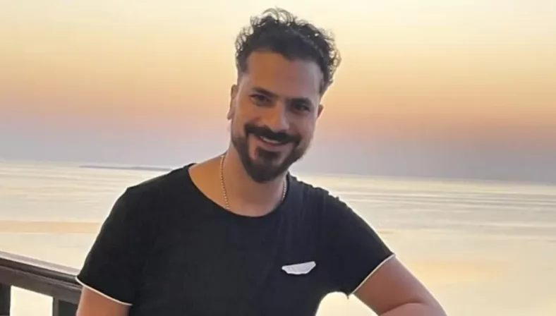 مصطفى أبو سريع يعلن انفصاله عن زوجته 