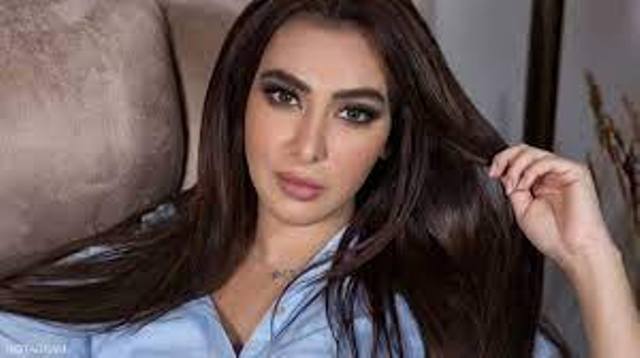 الفنانة ميرهان حسين