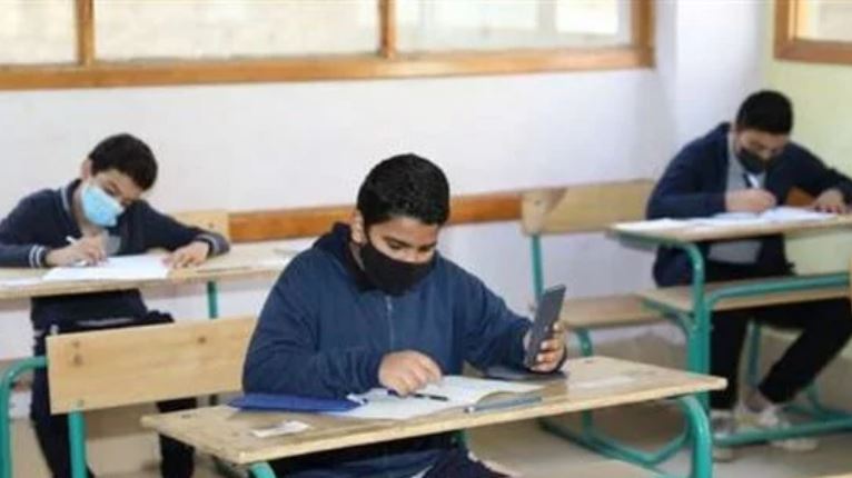 لجان امتحانات