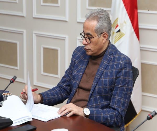 شحاتة: طرح مشروع قانون العمل على مجلس الحوار الاجتماعي.. قريبا   