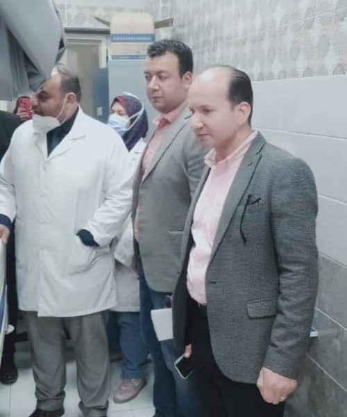 وكيل وزارة الصحة بالقليوبية يشيد بفريق عمل مستشفى حميات طوخ