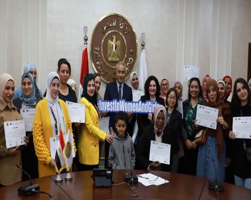 تخريج 100 سيدة وفتاة من البرنامج التدريبي لتعزيز المهارات الحياتية والحرفية