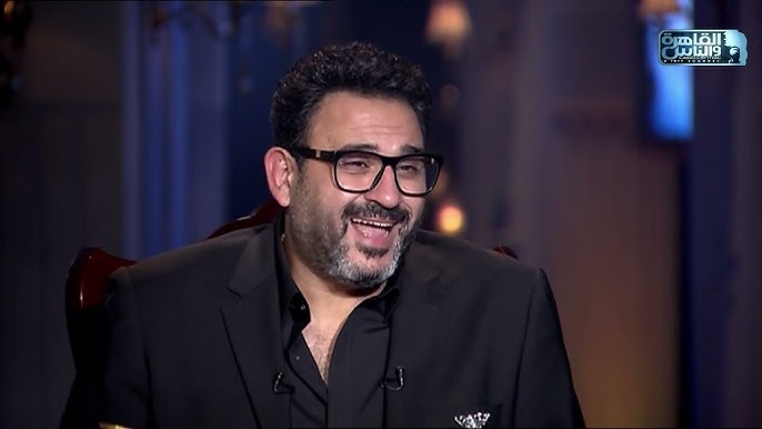 الفنان أكرم حسني