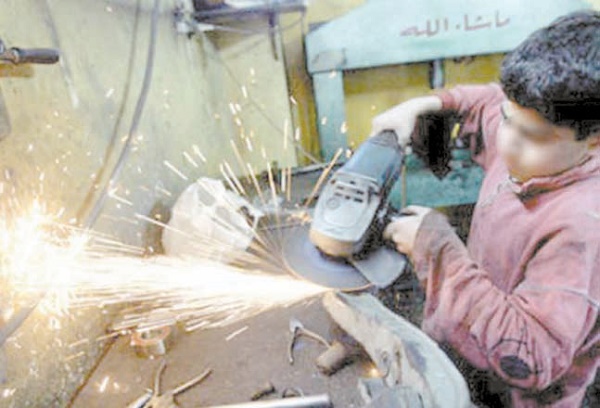 عمالة الأطفال,الرقابة,الزجاج,صاحب العمل 