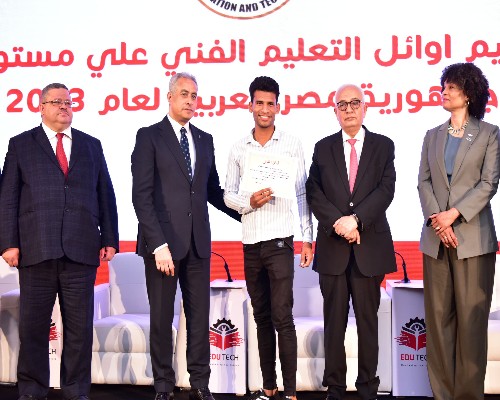 العمل :تضافر الجهود لتنفيذ برامج ربط التدريب المهني بإحتياجات سوق العمل