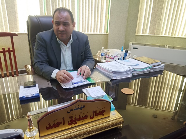 إجراءات تركيب عداد الكهرباء لعملاء شركة القناة بـ