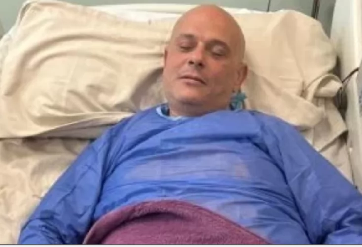 شادي مقار يخضع عملية "فتاء" ويطالب جمهوره بالدعاء 