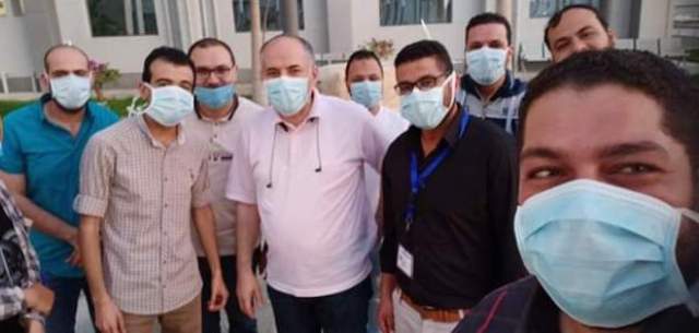 قيادات صحة على مائدة إفطار مستشفى ابوخليفة للحجر الصحي .صور