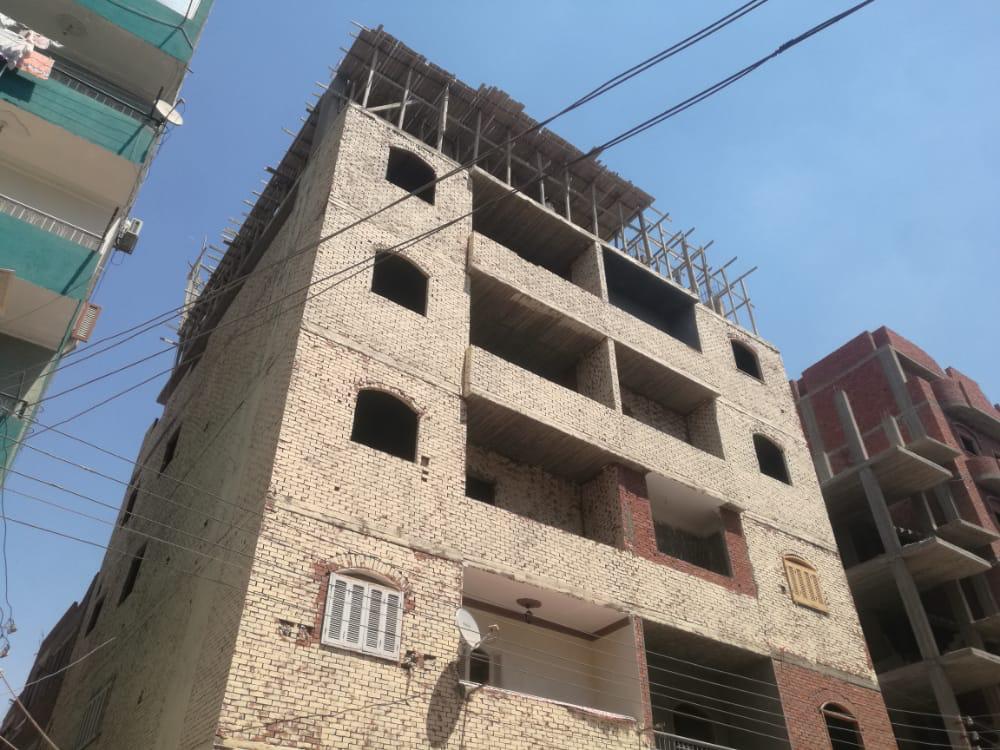 بشارة يترأس حملة مكبرة لإزالة ثلاث حالات صبة خرسانية بدون ترخيص  