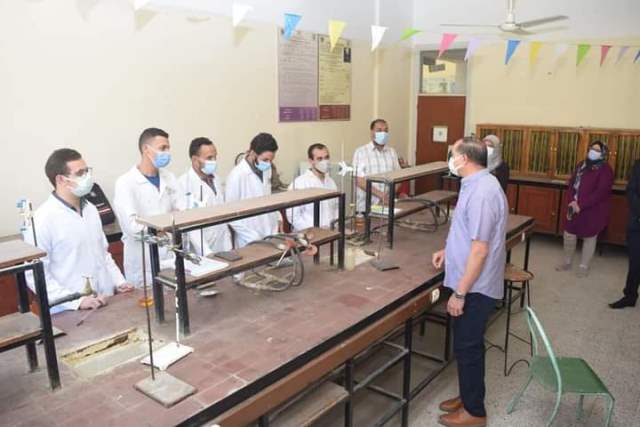 جامعة سوهاج تستأنف الدراسة بعد انتهاء أجازة عيد الفطر المبارك ..صور