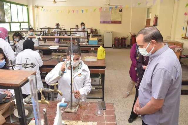 جامعة سوهاج تستأنف الدراسة بعد انتهاء أجازة عيد الفطر المبارك ..صور
