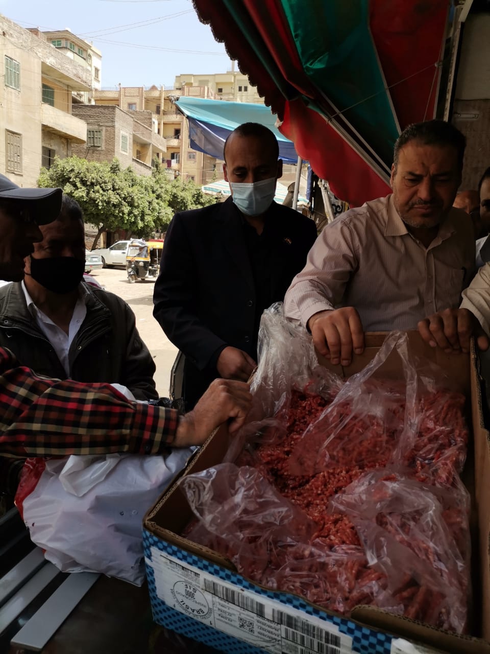 حملات مكثفة على الأسواق والمخابز في ههيا