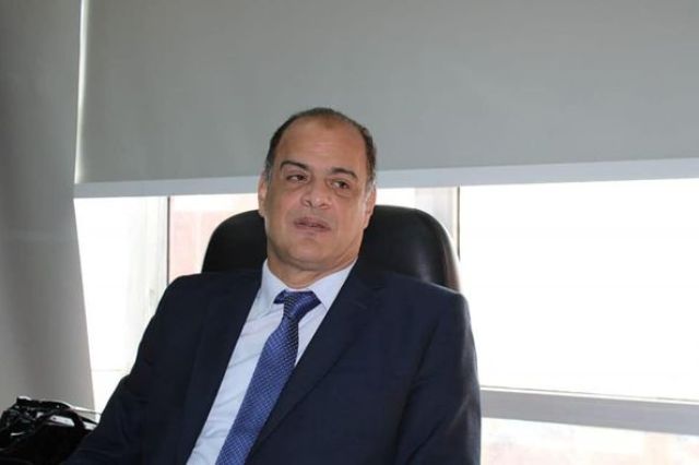 الدكتور محمد بحيرى وكيل وزارة التربية والتعليم بالإسماعيلية