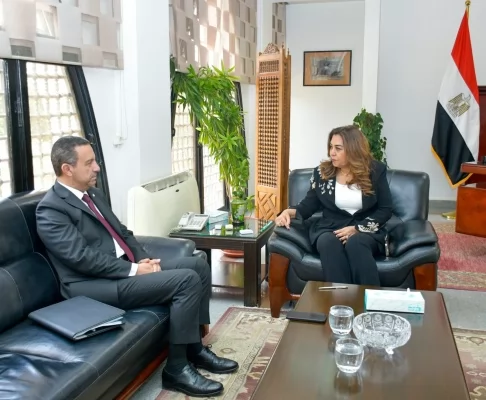 وزيرة التنمية المحلية والبيئة ومحافظ المنوفية