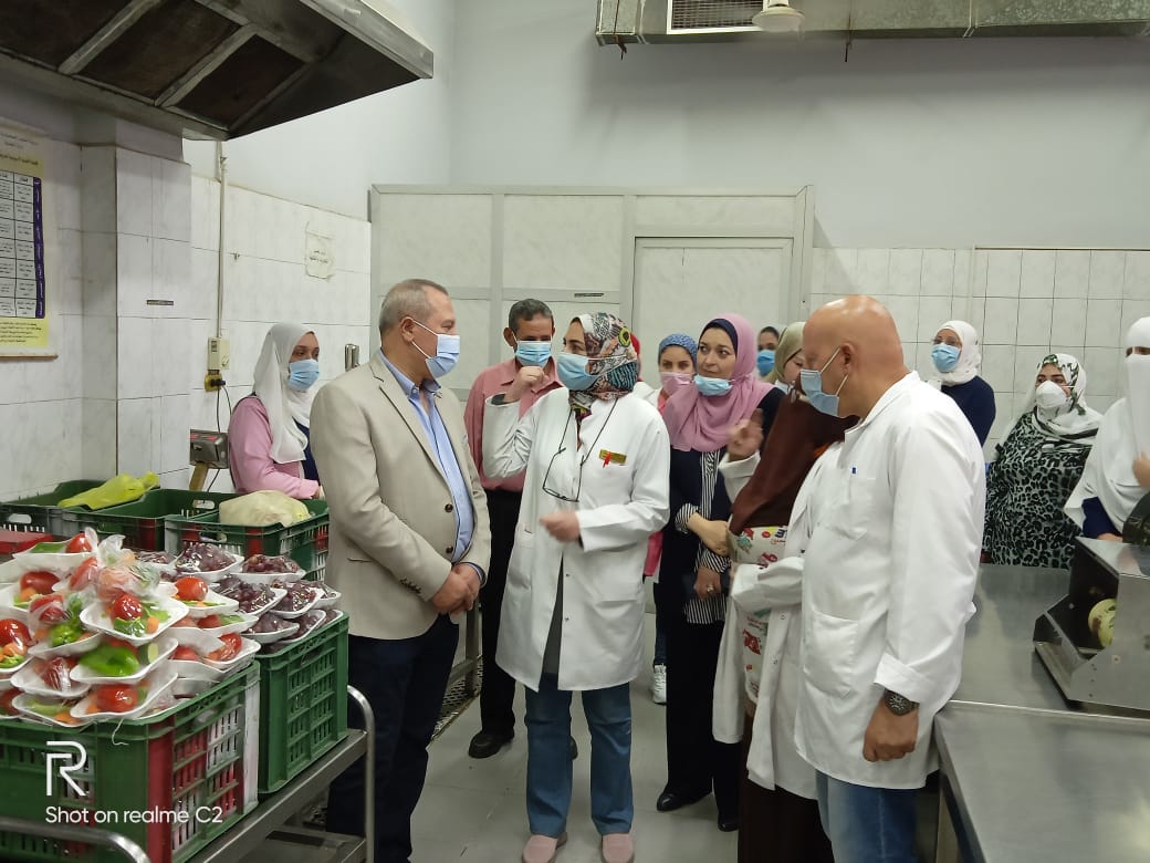 وكيل وزارة الصحة بالدقهلية يتابع مستجدات تفعيل برنامج الزمالة المصرية بمستشفى الصدر والرمد بالمنصورة