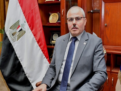 الدكتور ناصر سعيد مندور