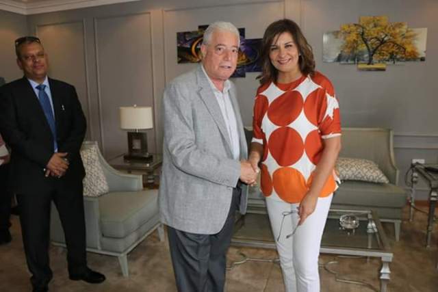 محافظ جنوب سيناء  يلتقي وزيرة الهجرة  في ختام معسكر ابناء الجيلين ..صور