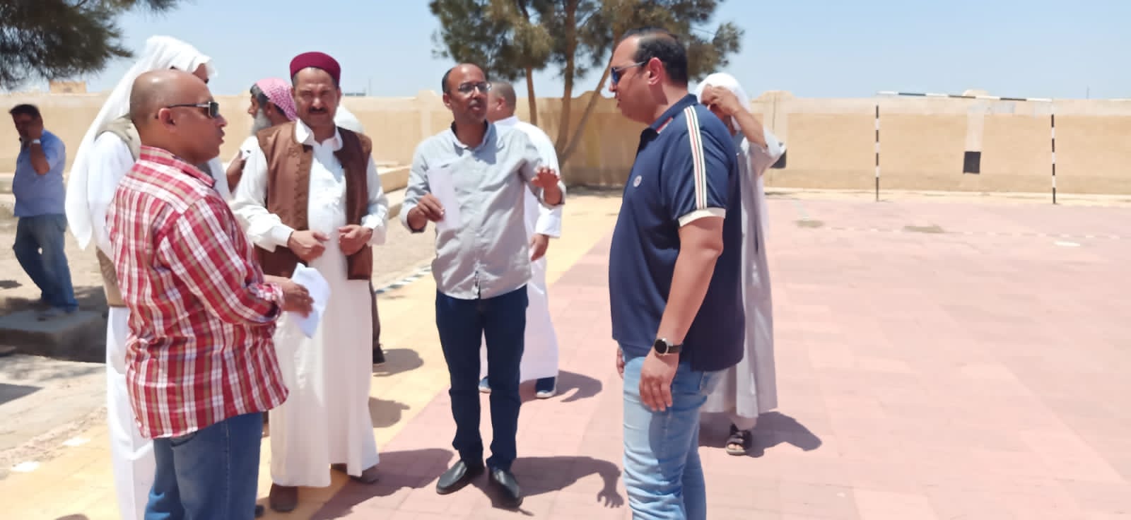 نائب وزير التربية والتعليم  يتفقد مدارس الضبعة والنجيلة 