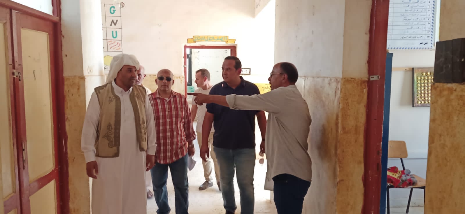 نائب وزير التربية والتعليم  يتفقد مدارس الضبعة والنجيلة 