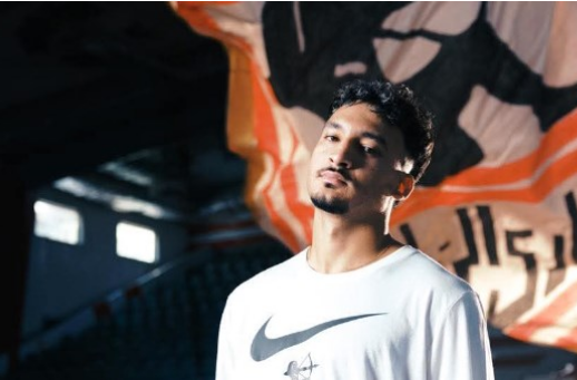  أحمد شريف 