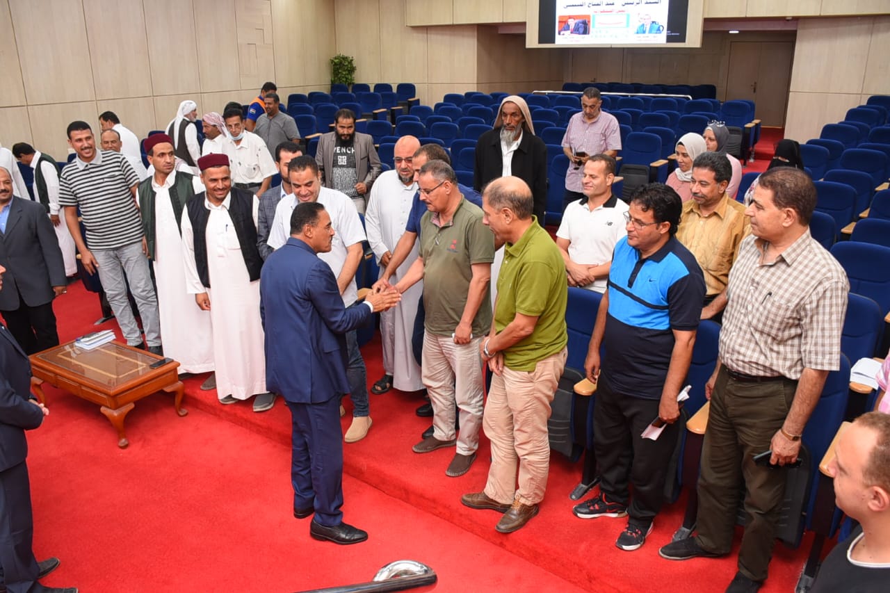 محافظ مطروح يشارك فى جلسات الوحدة المركزية لحياة كريمة 