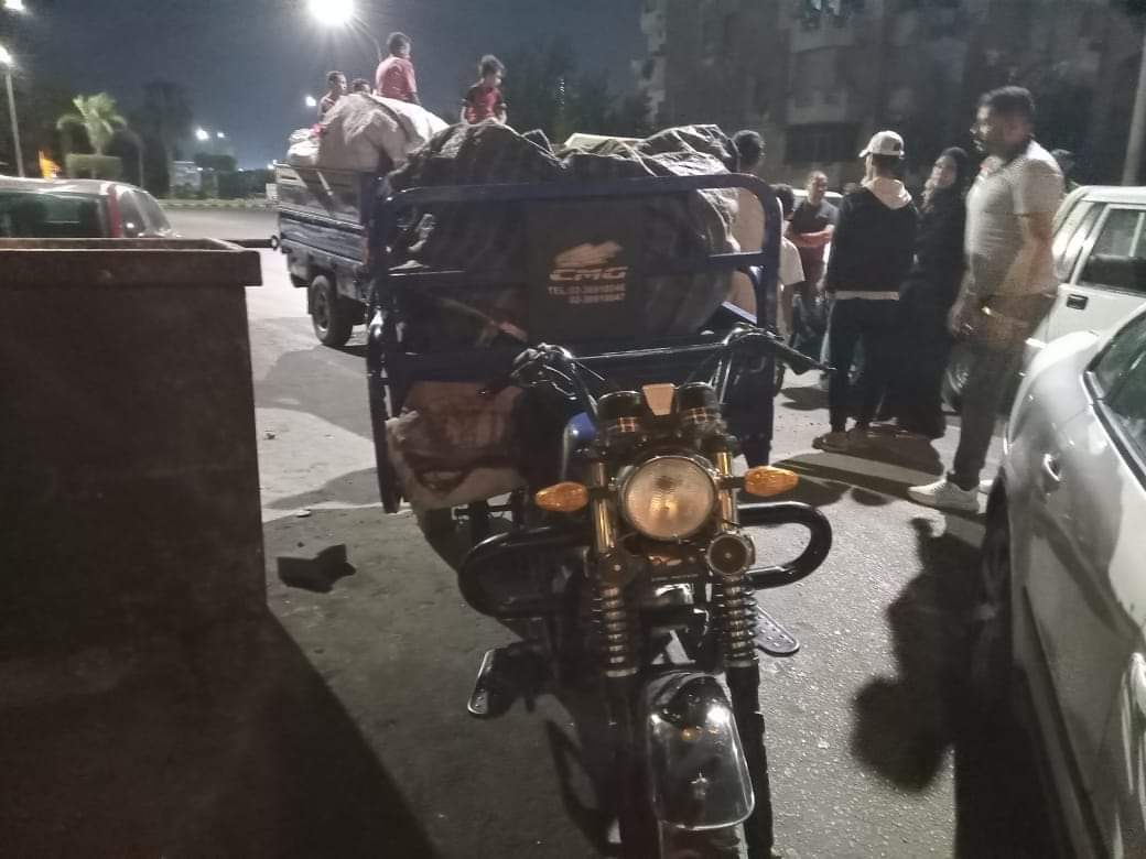 جهاز العبور يشن حملة اشغالات ليلية ويضبط 3تروسيكل وتوكتوك