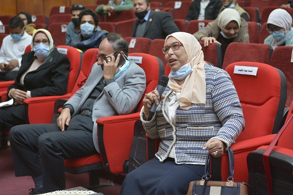 رئيس الهيئة القومية للاستشعار عن بعد وعلوم الفضاء في ضيافة جامعة الفيوم