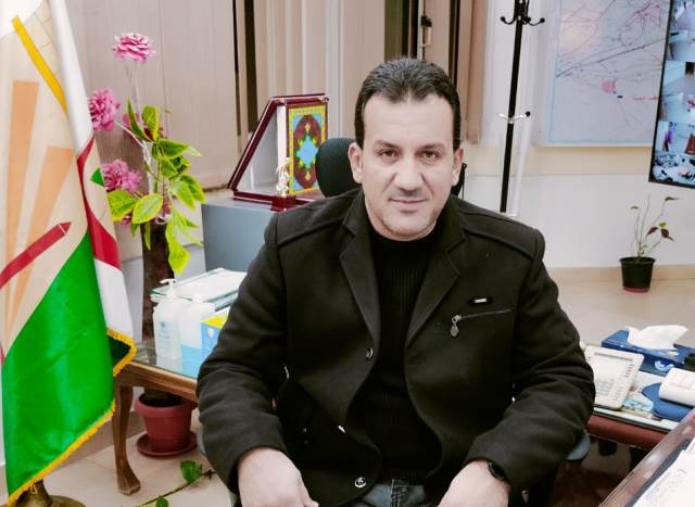محاضر ووقف تعامل على العقارات فى طيبة الجديدة لسارقى المياه.. صور