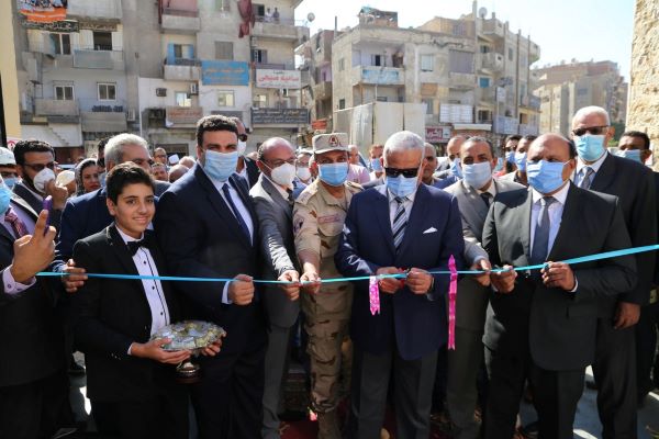 إفتتاح مركز خدمة العملاء ومحطتى صرف فى محافظة السويس.. بالصور