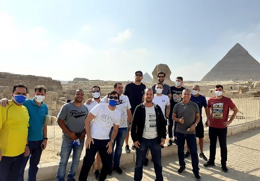 المنتخب الأوليمبي البرازيلى خلال زيارته منطقة أهرامات الجيزة 