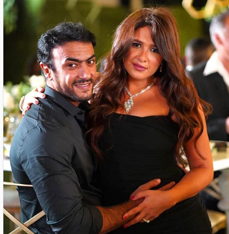 أحمد العوضي وياسمين عبد العزيز 