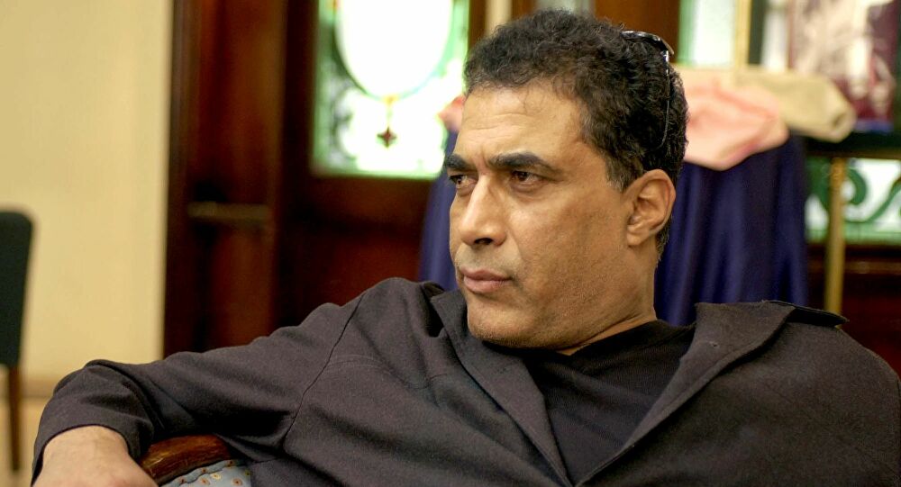الفنان أحمد زكى