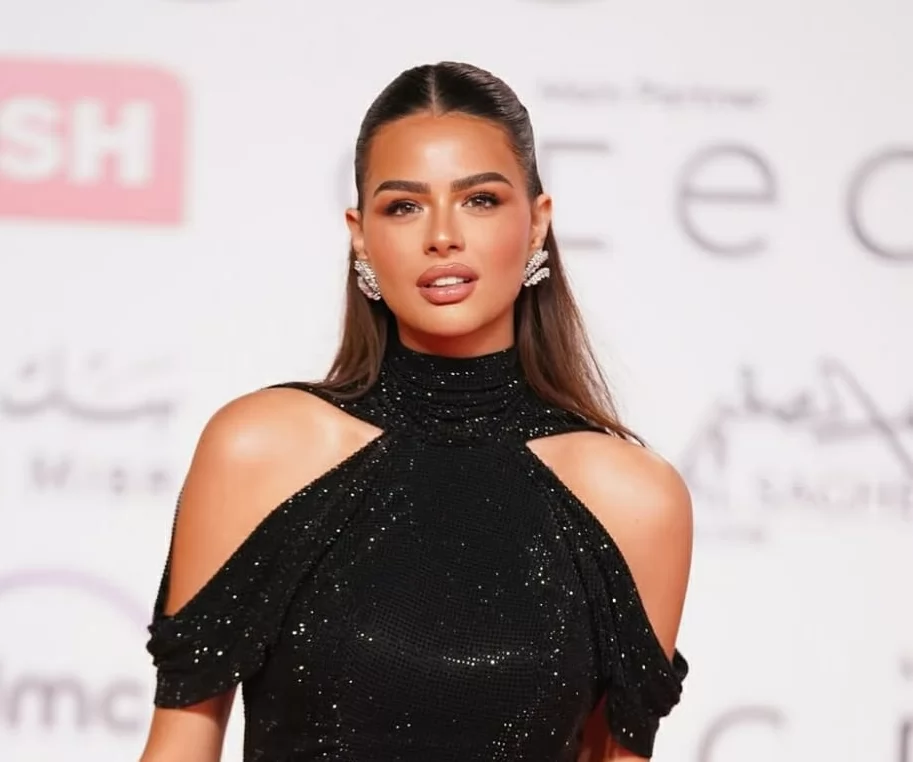 الفنانة هنادى مهنى