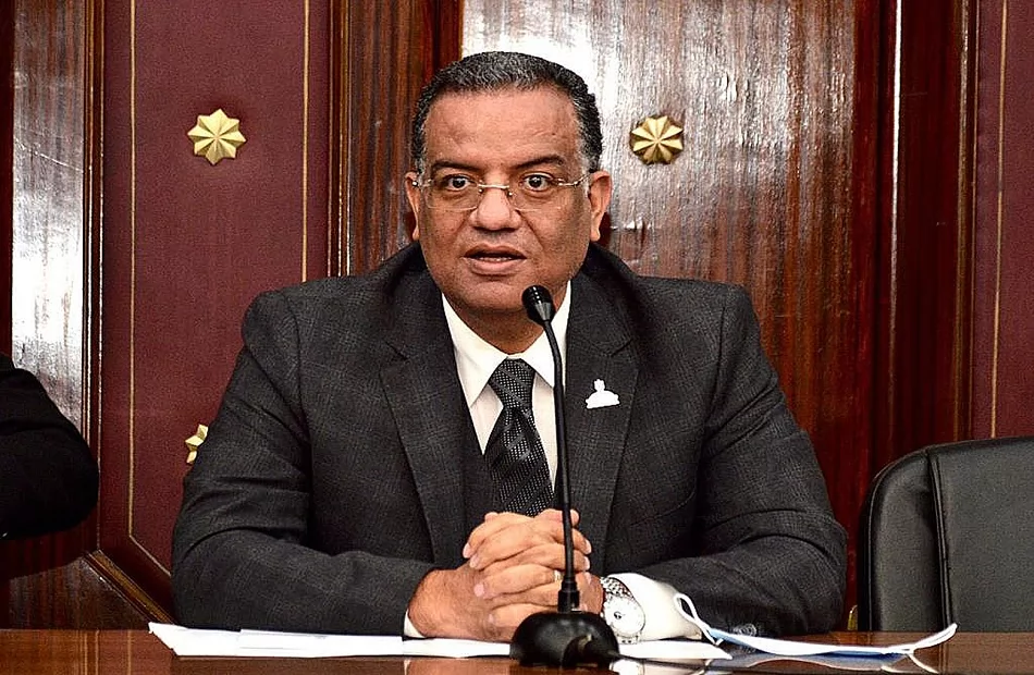 الكاتب الصحفي محمود مسلم