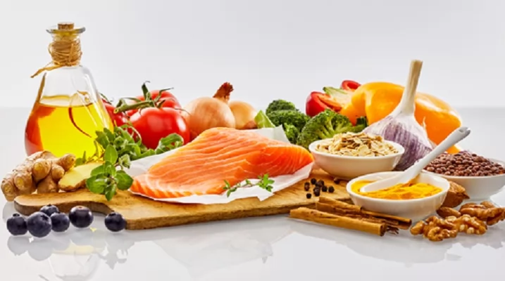 النظام الغذائي المتوسطي .. عامل داعم لطول العمر لدى الناجين من السرطان 