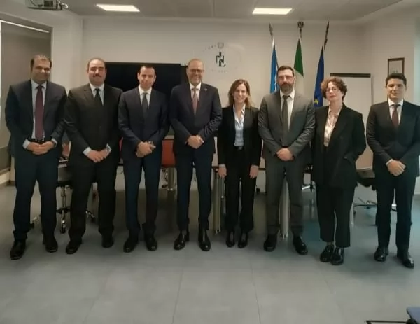 وزير العمل محمد جبران