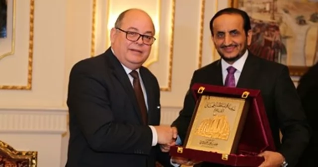 وكيل وزارة الخارجية العُمانية يُنعي وزير الثقافة المصري الأسبق 