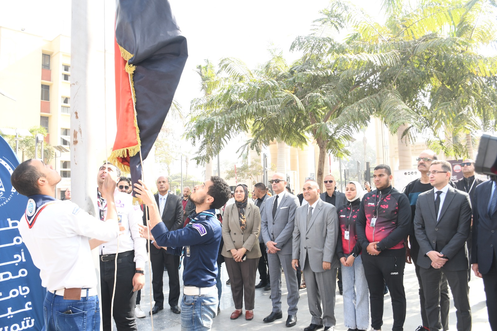 رئيس جامعة عين شمس يفتتح مهرجان الأسر الطلابية