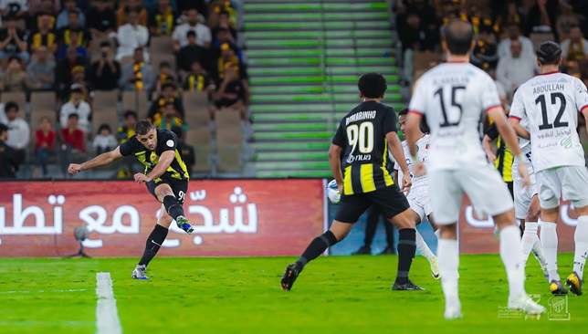 مباراة الاتحاد والرياض  دوري روشن السعودي