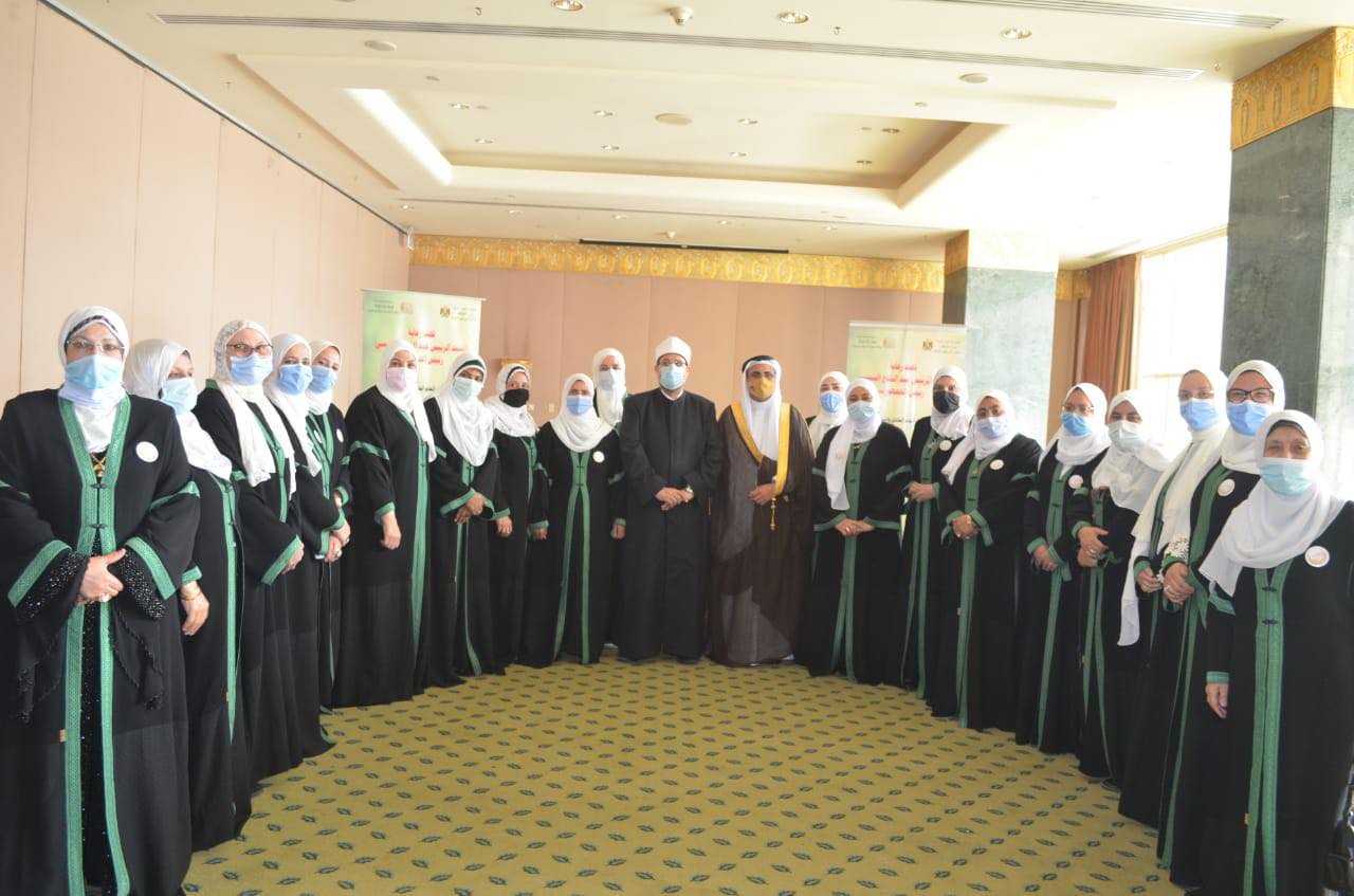 الواعظات