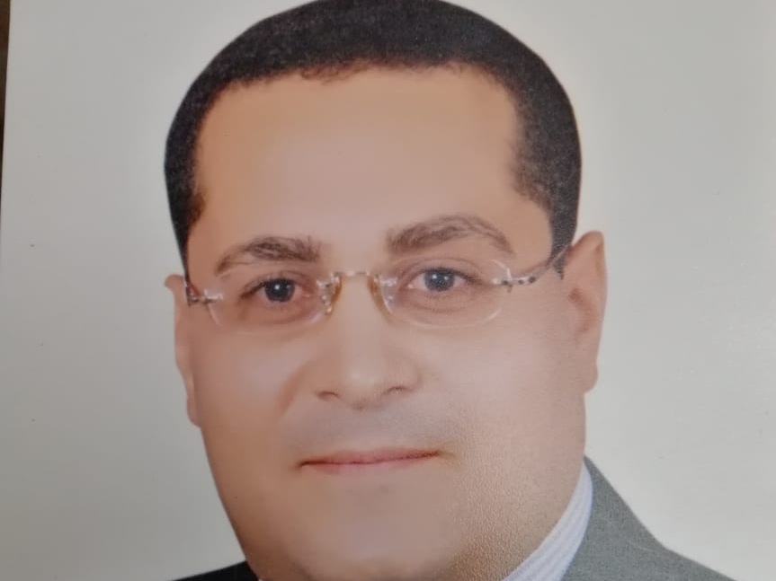 لمستشار خالد احمد عبد الغفار رئيس المحكمة 