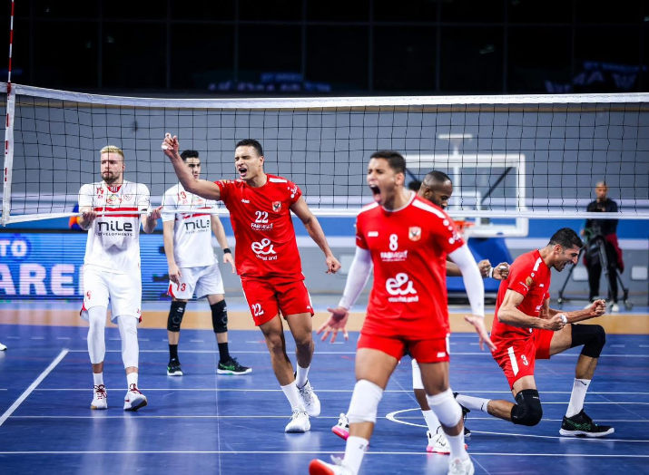 الأهلي والزمالك في الطائرة 