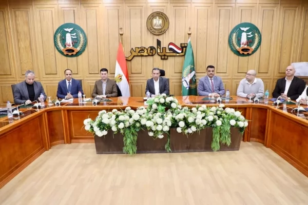 محافظ المنوفية خلال الإجتماع