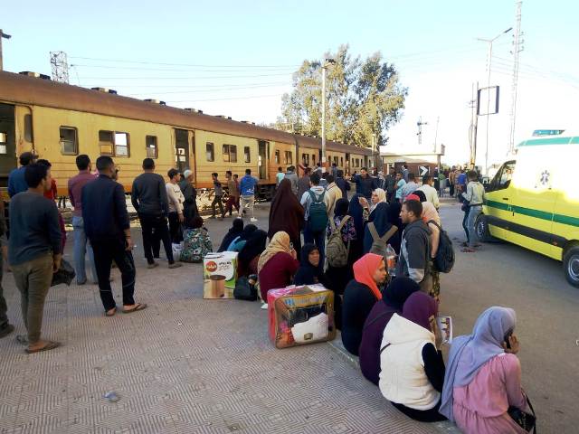 ننشراسماء المصابين  فى حادث قطار كفر الشيخ .. بالفيديو والصور