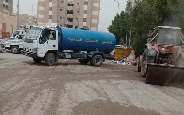 النجار: جهاز 6 أكتوبر يشن حملات إزالة ونظافة فى كافة قطاعات المدينة.. بالصور