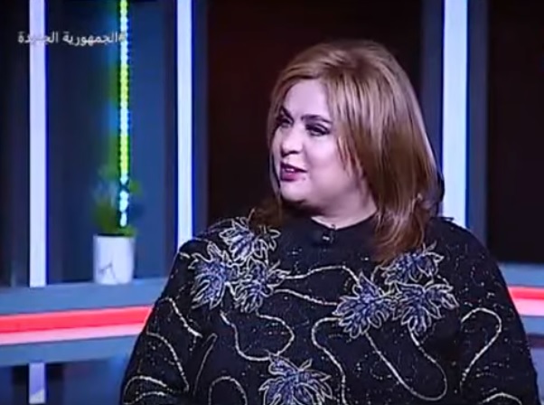 الفنانة وفاء مكي