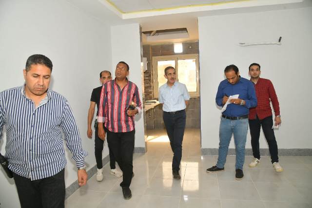 محافظ الغربية يتابع مشروعات ورصف الطرق بحياة كريمة بزفتى