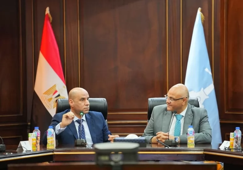 وزير العمل ومحافظ الإسكندرية يبحثان دعم فرص العمل وتمكين ذوي الهمم 