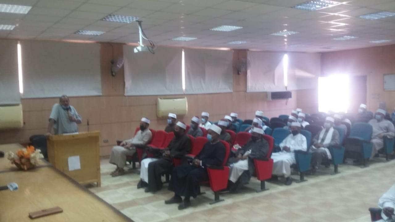 انطلاق فعاليات الدورة الثالثة التدريبية للأئمة و الواعظات بجامعة أسوان 