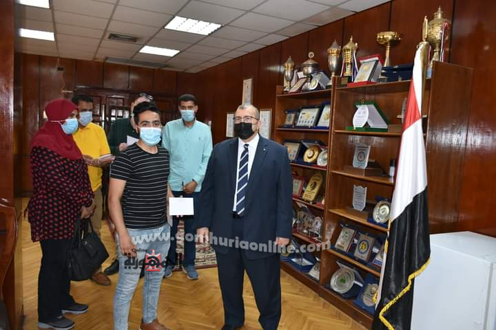 تكريم الطلاب المثاليين فى الجوالة والخدمة العامة بجامعة مدينة السادات .. صور